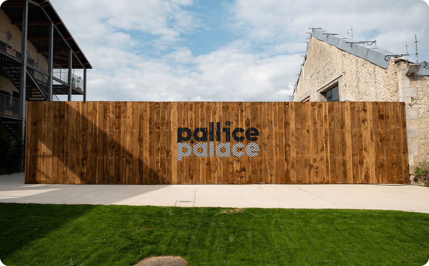 C’est au cœur du quartier de La Pallice à La Rochelle que nous redonnons vie à un site historique.